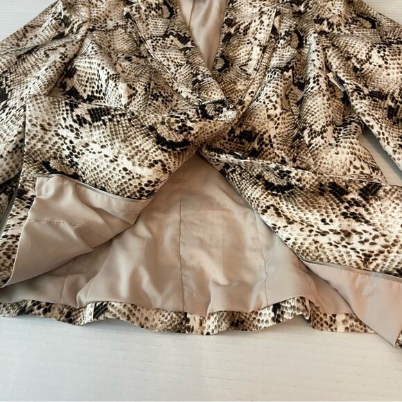 White House Black Market Brown Cream Snakeskin Print Fitted Jacket NWOT Size 00 - Picture 8 of 10